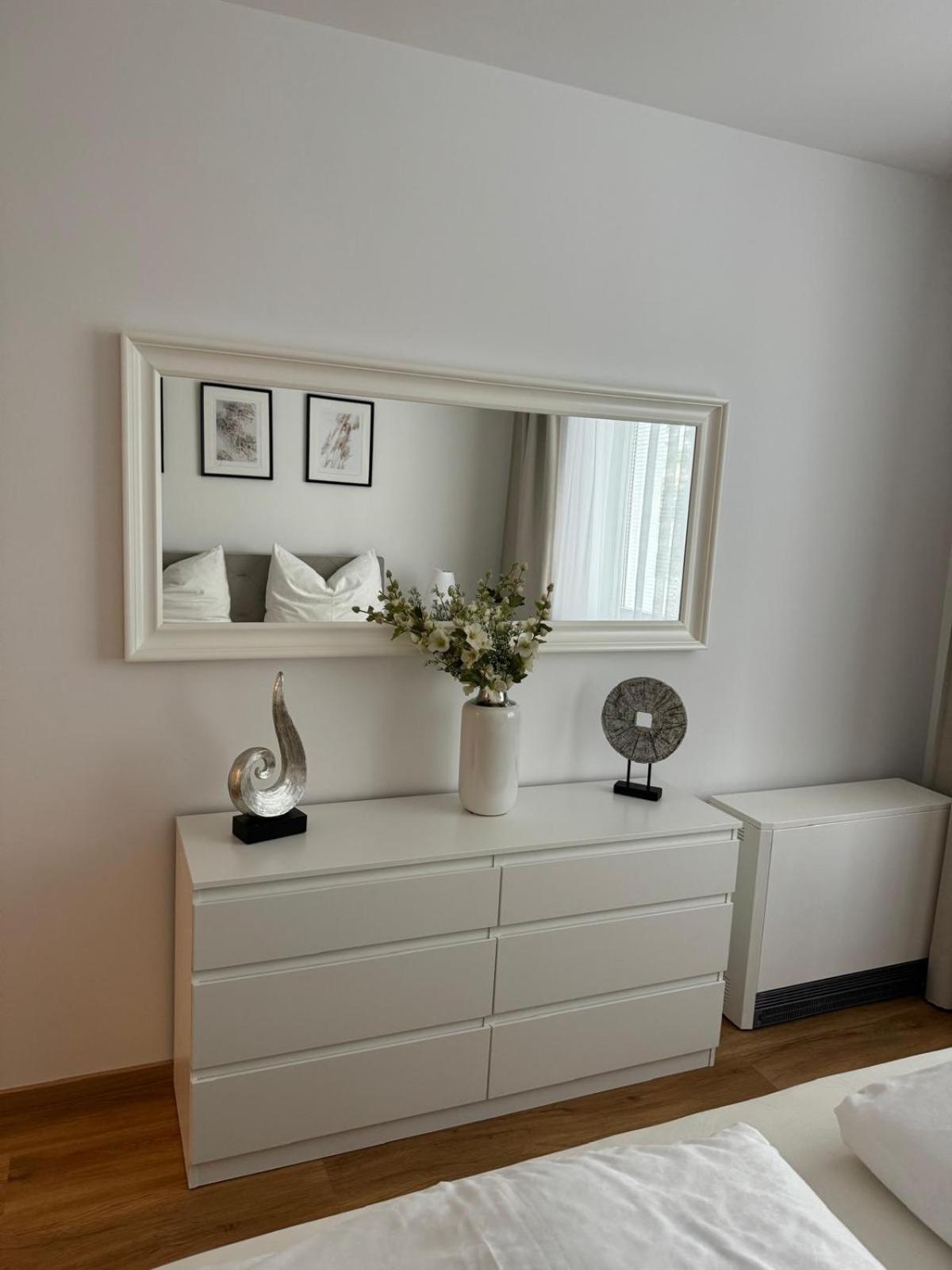 Sunny And Elegant Apartament In Central Location Graz Eksteriør bilde